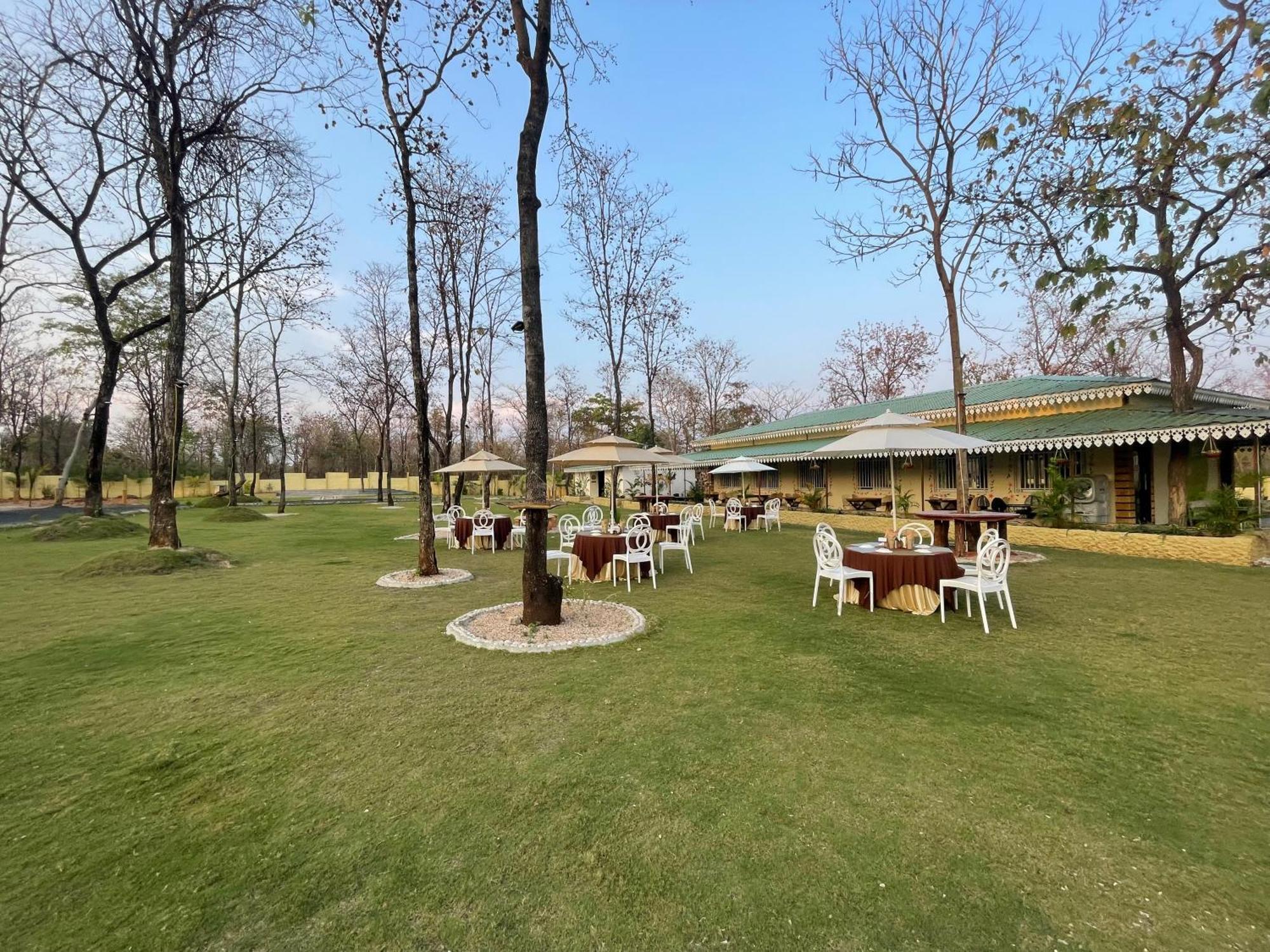 Palash The Jungle Resort Gondia Exterior photo
